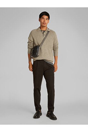 Calvin Klein Black Cargo Reporter Bag Crossover Bag