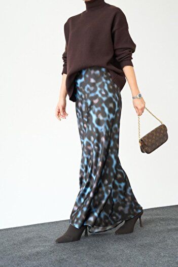 stiledavet online store    Long Satin Skirt - Black-Blue