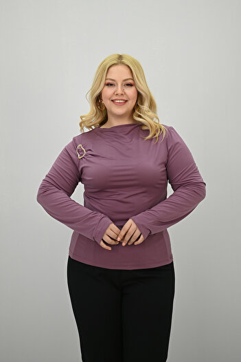 Koza Butik Women's Plus Size Accessory Detailed Draped Blouse 1924-25