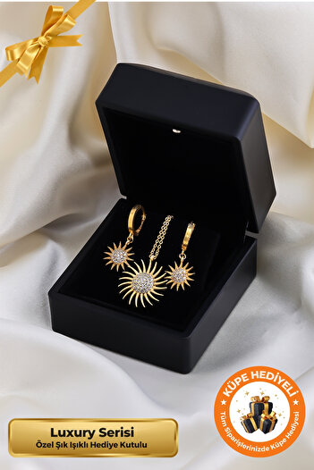 Lucente Jewellery Luxury Serisi Işıklı Hediye Kutulu  925 Ayar Gümüş Zincirli Antik Mısır Güneş Kolye & Küpe Set
