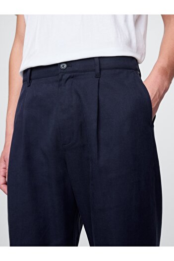 GAP Erkek Lacivert UltraSoft Pileli Pantolon