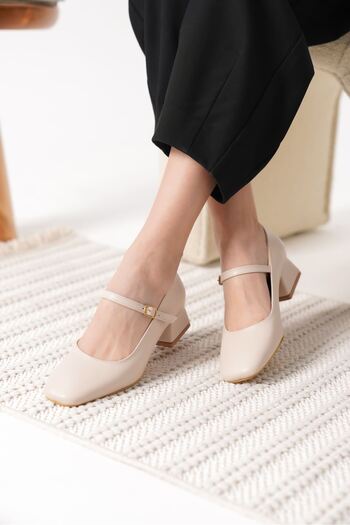 EMOYRA Edna Women's Beige Heeled Shoes