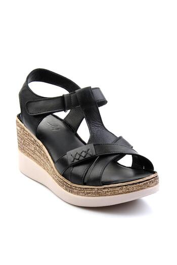 Bambi Black Leather Women's Sandals K05552600003