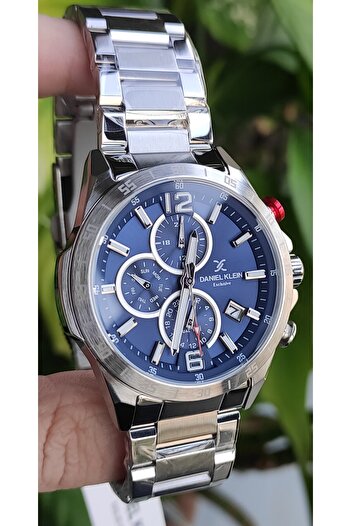 Daniel Klein Men's Silver Blue Dial Active Function Metal Band Wrist Watch - Date, Day, Dual Time