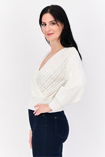 No Comment Women Surplice Neck Knitted Sweaters, Off White