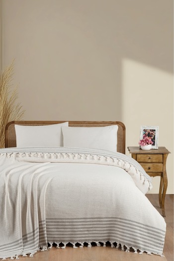 Loova Cream Color Double Bedspread