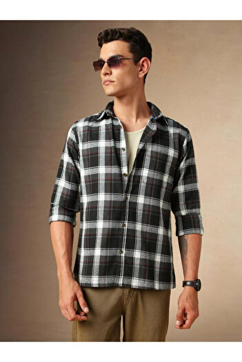 Dennis Lingo By Styli Checked Button Down Casual Shirt
