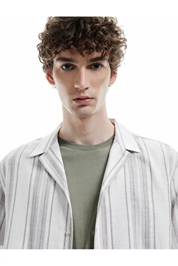 Koton Buttoned Cotton Turn-Down Collar Short Sleeve Shirt