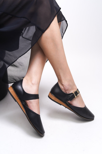 Riccon Saelrona Women's Shoes 0012203   Black Skin Daily Application