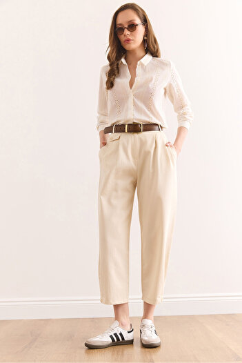 Olalook Women's Ecru Buttoned Pleated Leg Detailed Gabardine Trousers Pnt-19000332
