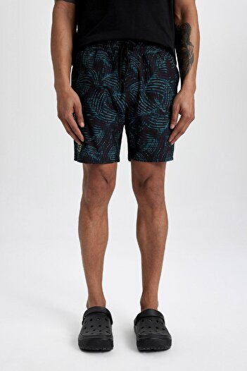 DeFacto Fit Regular Fit Bedruckte, dehnbare, strukturierte, kurze Badeshorts A4185ax24hs