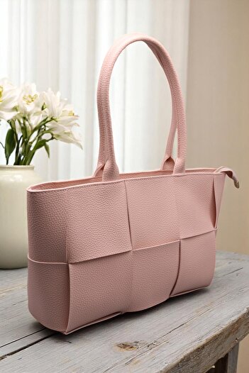 HFKY Women's Checkered Hand and Shoulder Bag. Black Bag.