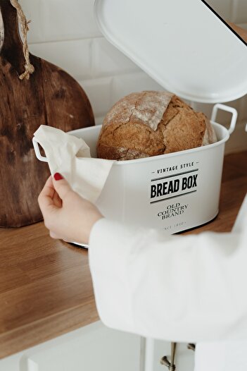 Dekorzdükkan Vintage Galvanized Bread Bowl with Lid (Black Rim - White)