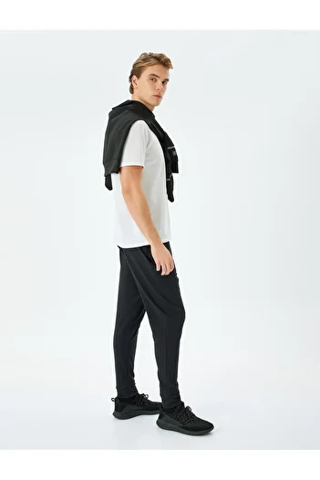 Koton Λεπτομερές αθλητικό αθλητικό παντελόνι Jogger με κορδόνια στη μέση