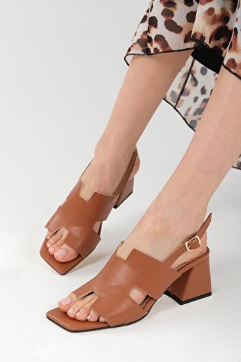 Mio Gusto Verena Tan Color Heeled Women's Sandals