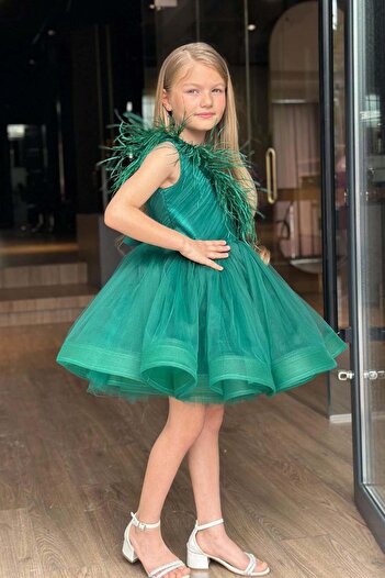 Riccotarz Girl's Shoulder to Chest Feathered One Shoulder Skirt Fluffy Tulle Green Evening Dress