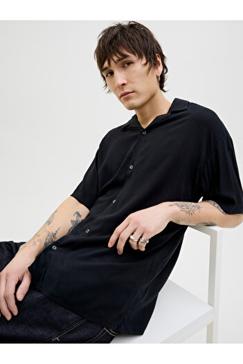 Jack & Jones Solid Resort Collar Short Sleeve Shirt