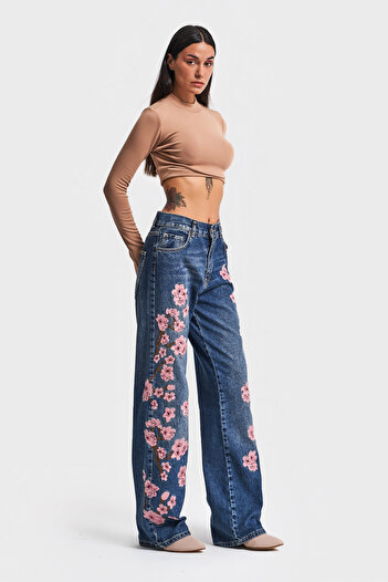 its basic Růžový květinový vyšívaný dámský denim - volný střih, barva džínů