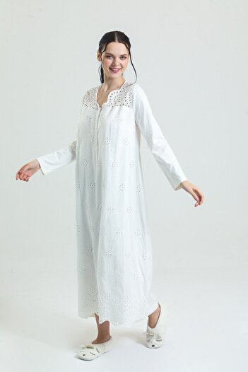 Magic Form Embroidered Buttoned Long Women's Nightgown