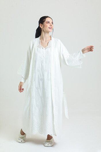 Magic Form Embroidered Belted Long Sleeve Long Women's Dressing Gown