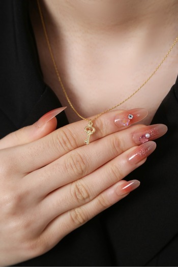 Sanem silver Gümüş Anahtar Kolye, 925 Ayar Gümüş Üzeri Altın Kaplama Kolye, Anahtarlı Kolye, minimal kolye