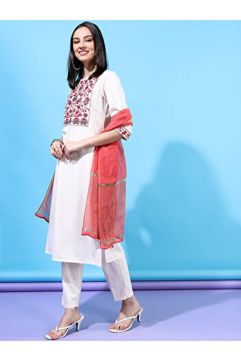Vishudh By Styli Women Embroidered Kurta Set with Dupatta