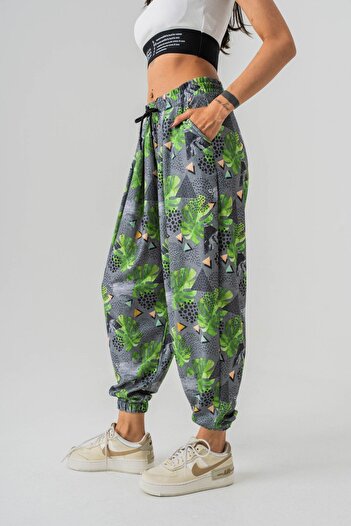 go gang own Leaf Waist and Leg Elastic Pleated Women's Bohemian Baggy