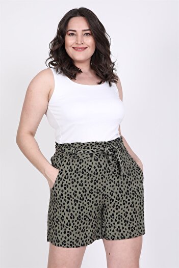 MYLİNE Elastic Waist and Belt Shorts