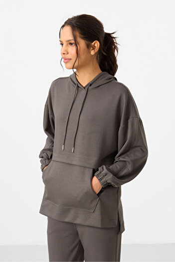 TOMMY LIFE Koyu Gri Yumuşak Dokulu Kapüşonlu Oversize Kadın Eşofman Tunik Takım - 95348