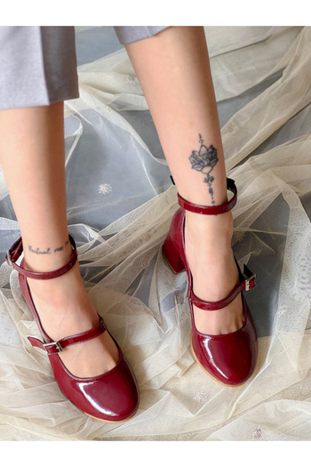 BERFONA Dasah Burgundy Patent Leather 5 cm Heel Strap Sandals
