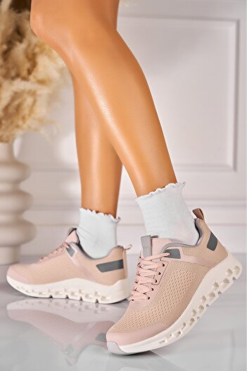 Joana Adida i de dam Textil Roz Airyana