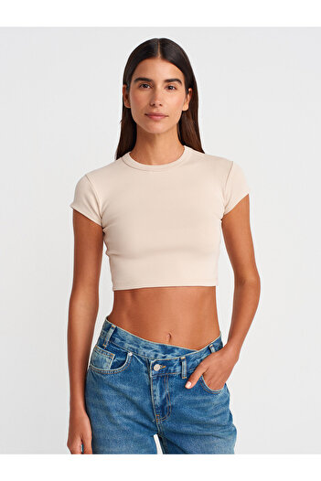 Dilvin Tricou crop bej cu decolteu