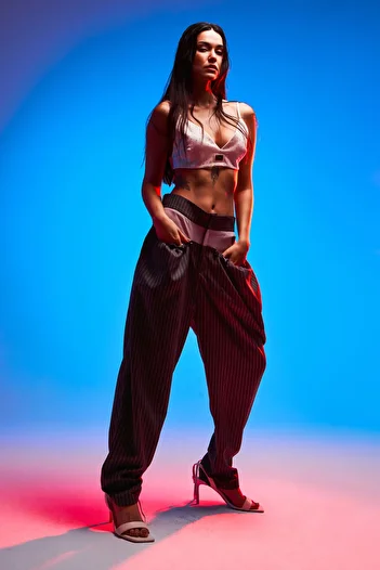 its basic Women's Anthracite Striped Color Pocket Detailed Design Riding Pants