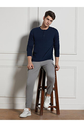 Dennis Lingo By Styli Solid Henley Neck T-Shirt