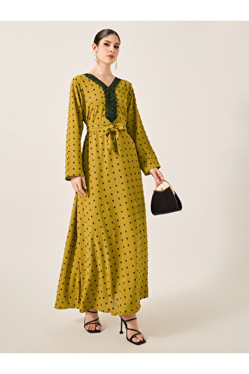 Styli Dobby Lace Detail V-Neck Belted A-Line Jalabyia