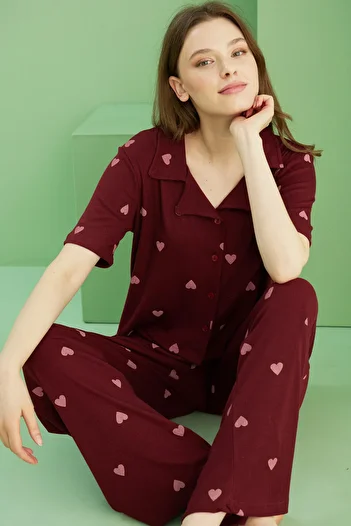 Siyah İnci Burgundy Heart Printed Ribbed Camisole Knitted Buttoned Shirt Collar Pajama Set