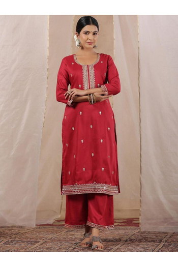 Ishin By Styli Embroidered Round Neck A-Line Kurta
