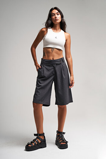 its basic Anthracite Midi Palazzo Shorts - Women's, Belt Detailed