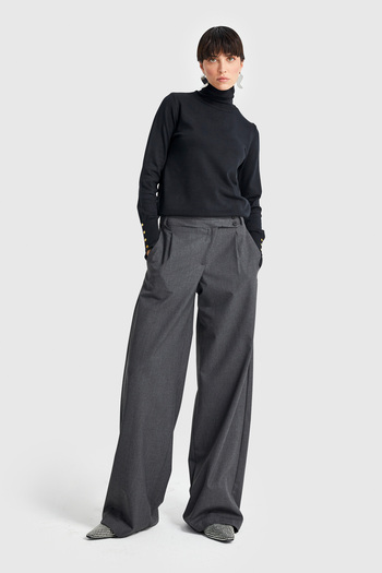 its basic Women's Anthracite Color Neptun Belt Detailed Palazzo Fit Pleated Trousers