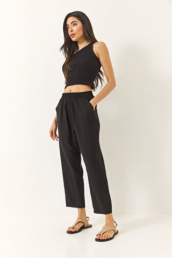 Bianco Lucci Women's Elastic Waist Pocket Detailed Slim Carrot Cut Trousers 3876 60281040