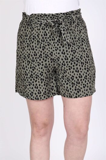MYLİNE Elastic Waist and Belt Shorts