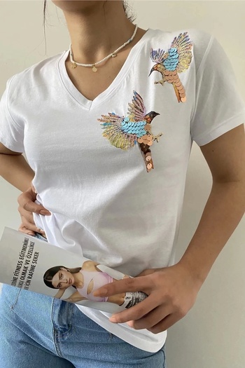 Bİ.GİYSEN White V-Neck Lycra Cotton Blouse - Plus Size, Two-Bird Shoulder