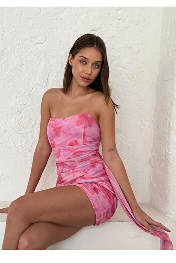 WOMAN VISION Kadın Astarlı Pembe Desenli Tül Kumaş Straplez Yaka Drape ve Kuyruk Detaylı Mini Elbise 169