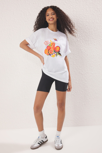 Trendyol Collection Ecru Thick Cotton Lemon-Fruit Printed Oversize/Wide Fit Knitted T-Shirt Twoss25Ts00122
