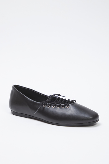 TRENDYOL SHOES Black Rope Lace Detailed Almond Toe Women's Ballerinas Takss25Be00014