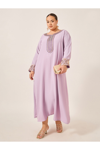 Styli Plus Size Embroidered Round Neck Jalabiya