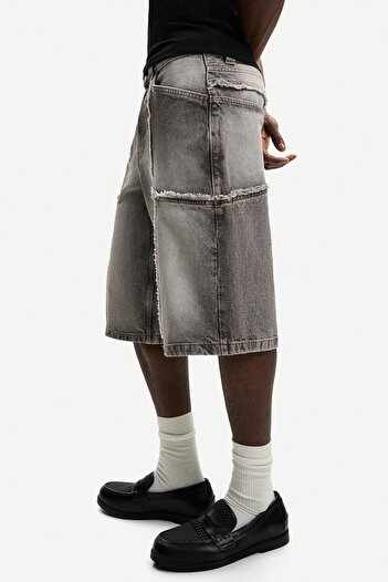 Bershka Saçaklı baggy fit denim bermuda