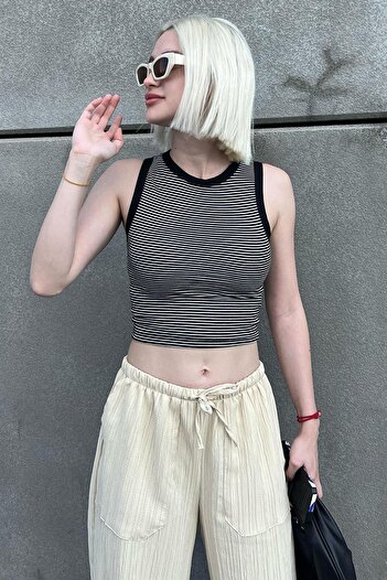 Madmext MG2118 Model - Black Thick Strap Crop Tank Top