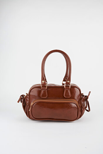 Vivaq Women's Mila Tan Wrinkled Shiny Faux Leather Zipper Closure Strap Handbag and Shoulder Bag