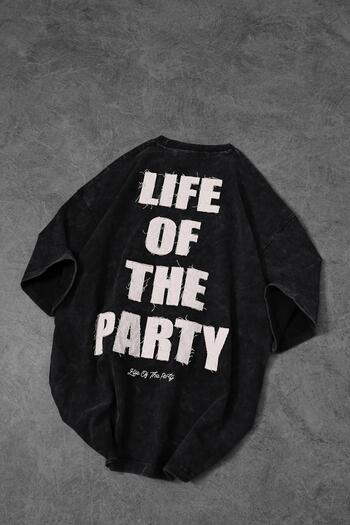 Slatra Men's Anthracite Life of the Party Applique Dirty Embroidery Washed Oversize Tshirt